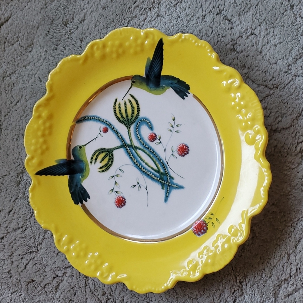 Anthropologie Lou Rota Nature Table Hummingbirds 9" Dessert Salad Plate Yellow - Picture 3 of 3